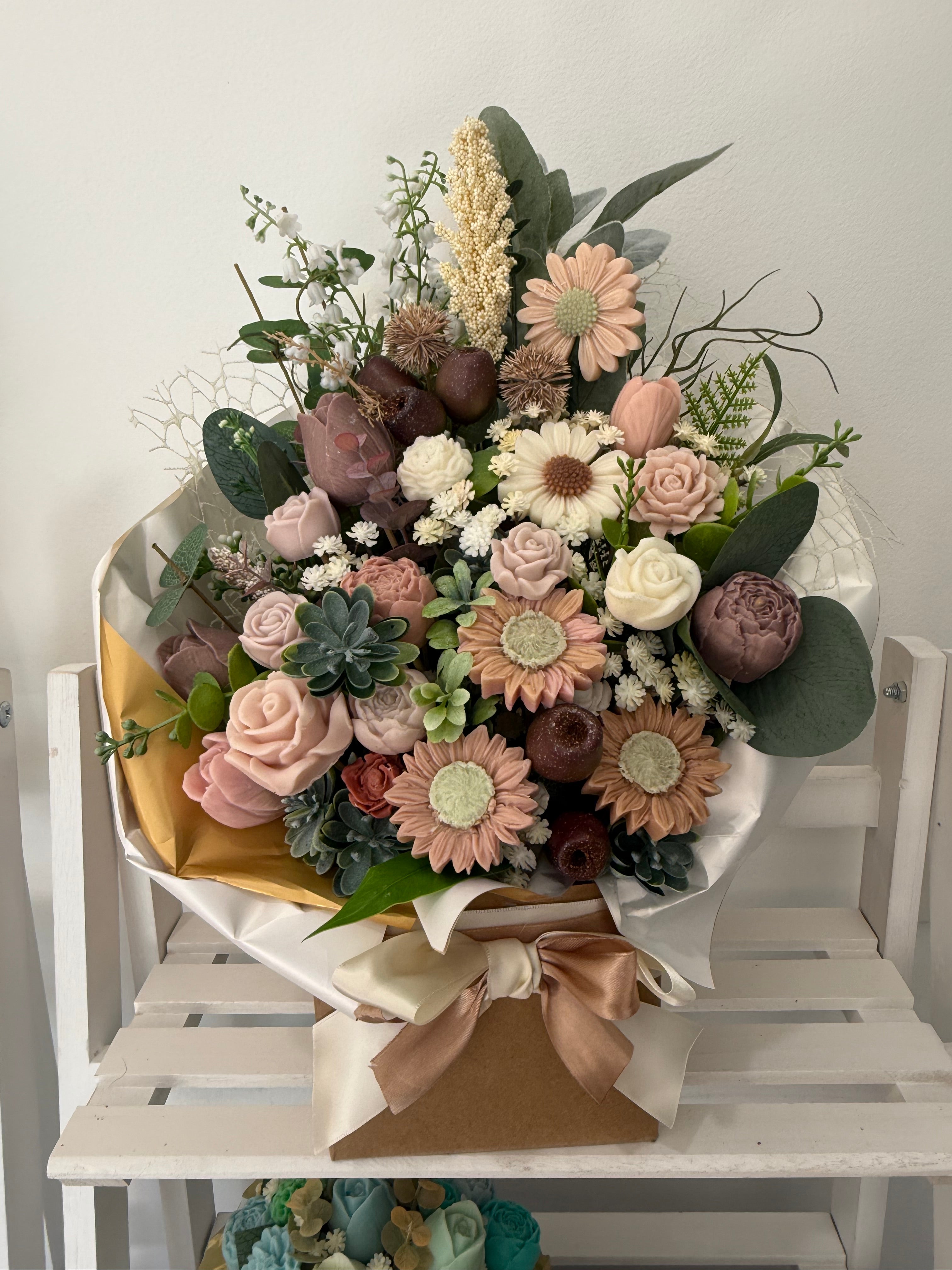 Australian Botanica Soap Flower Bouquet – XL